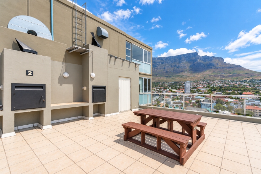 1 Bedroom Property for Sale in Cape Town City Centre Western Cape
